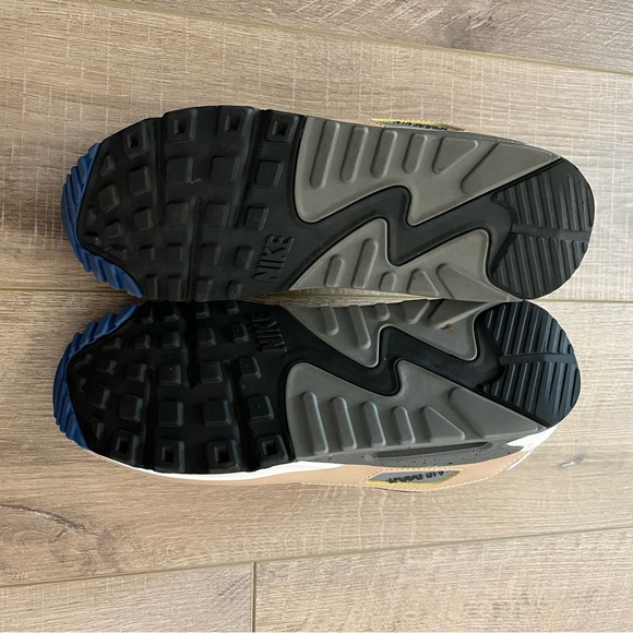 Nike Air Max 90 SE Alter & Reveal DO6108-001 - Picture 7 of 9